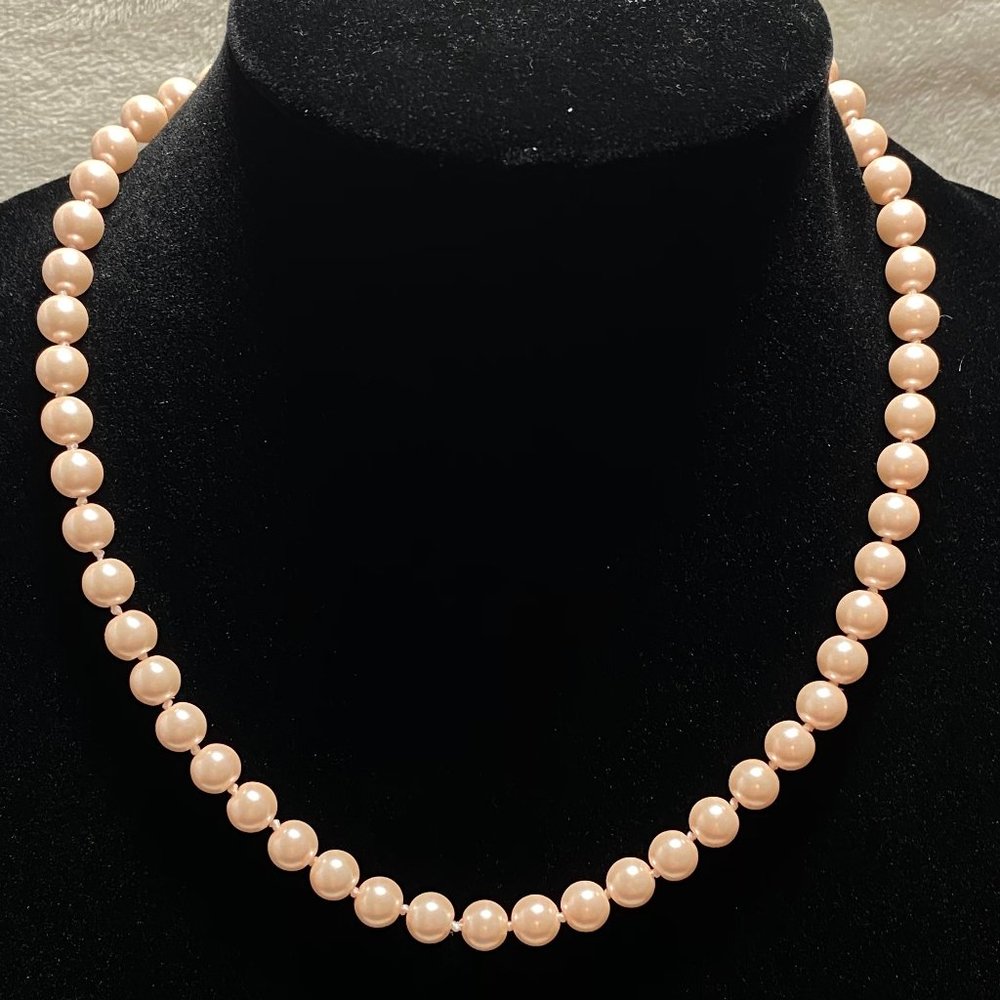 18" Strand Pink Pearls Shell Pearls Hand Knotted